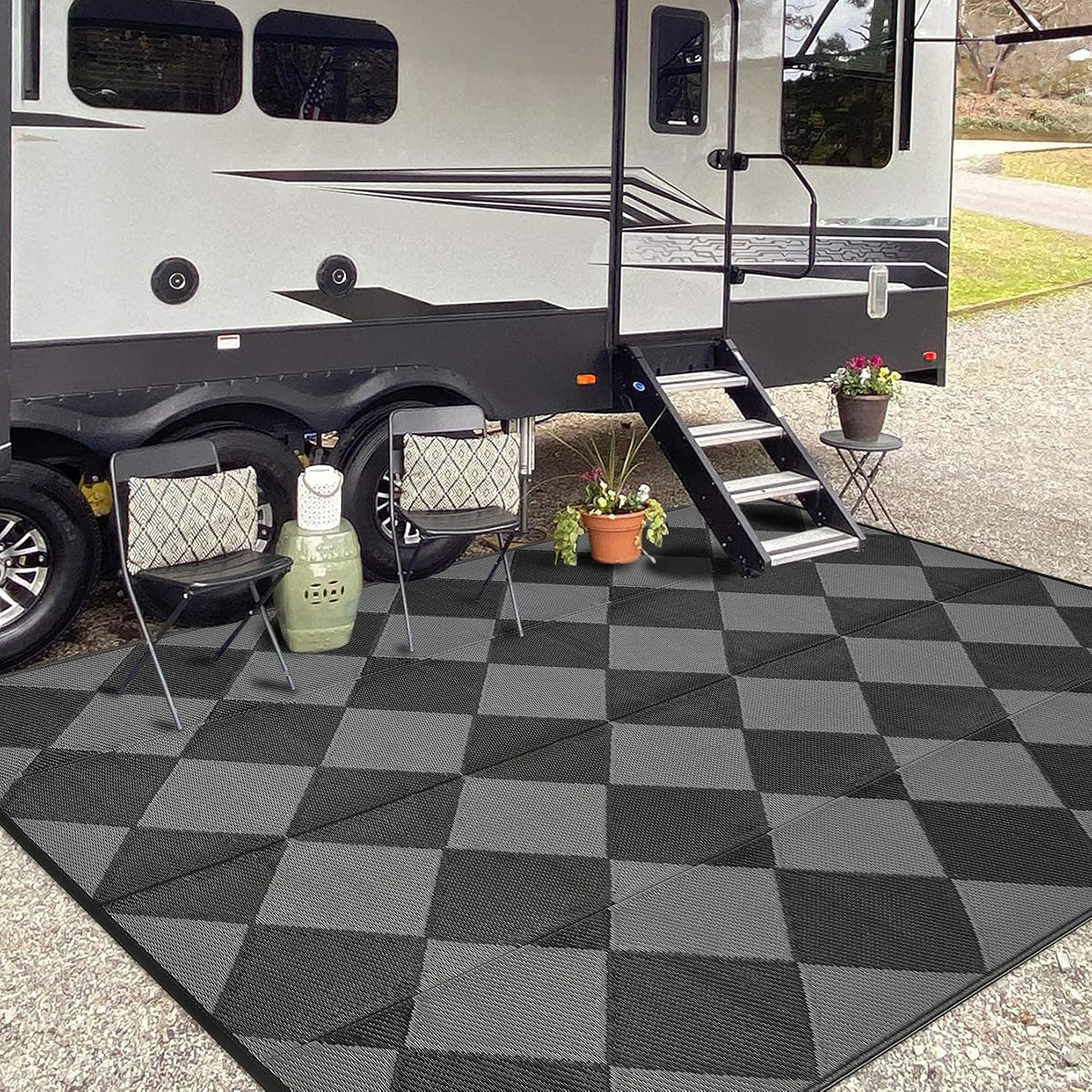 9x12 Ft Black‑Grey Diamond Reversible Outdoor Rug