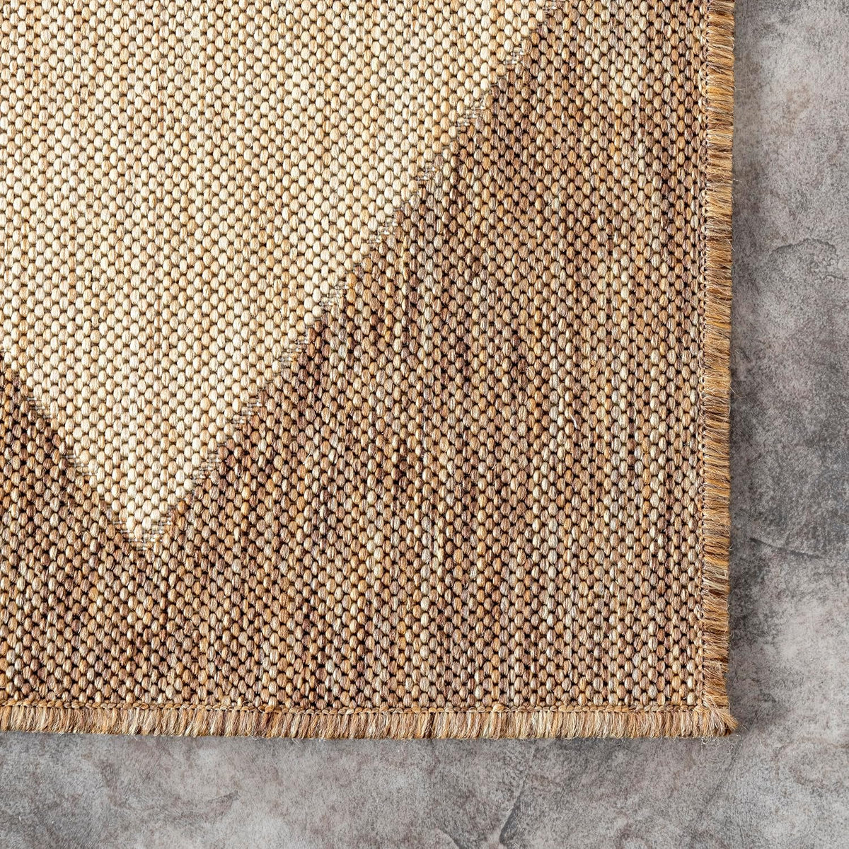7'x9' Brown Trellis Indoor‑Outdoor Rug